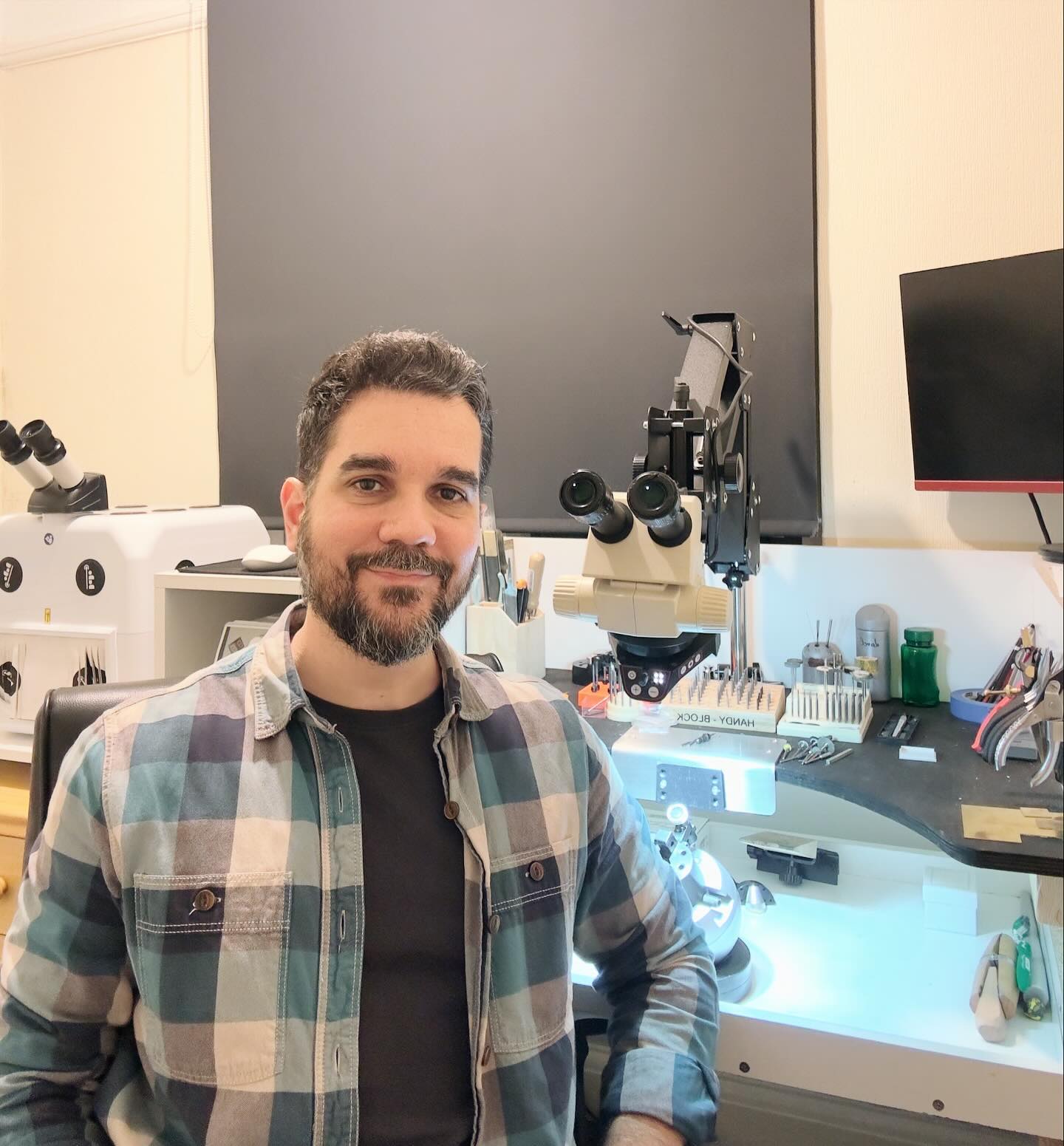 Marcelo Ferrari at the bench