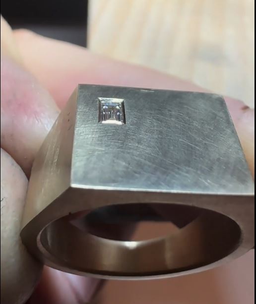 Precision setting detail